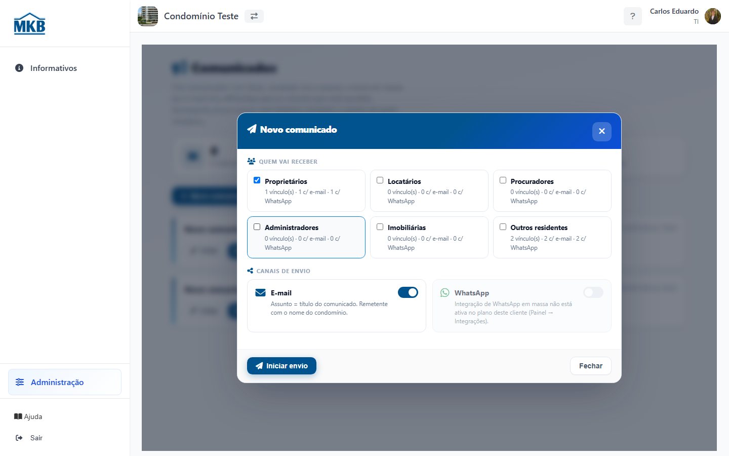 Tela de envio com público, e-mail e WhatsApp.